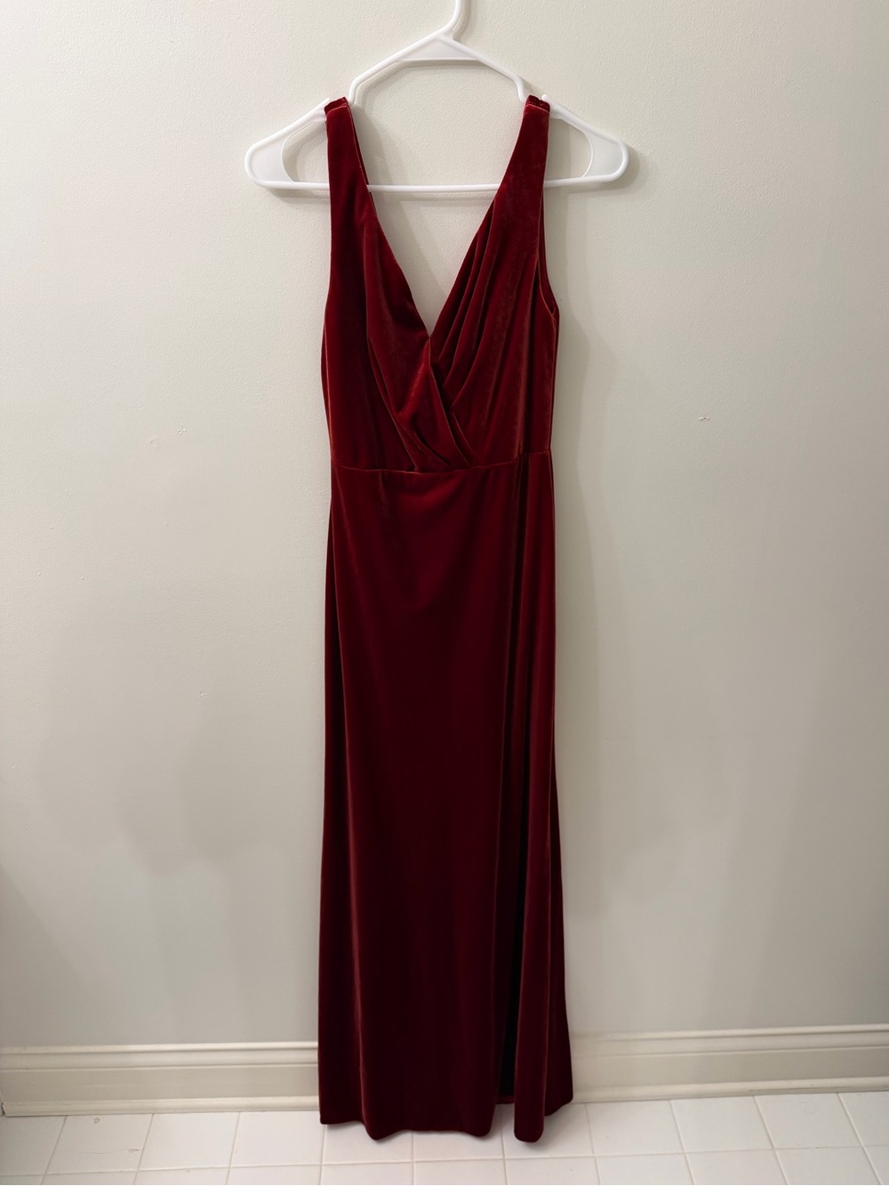 VOW’D Burnt Orange (Dark Red) Velvet Formal Dress Size 2